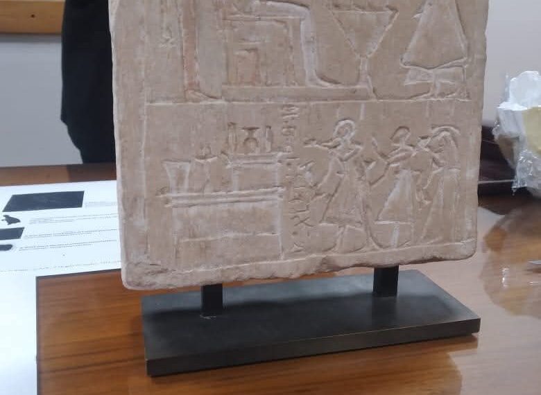 مصر تسترد 13 قطعة أثرية من بريطانيا وألمانيا