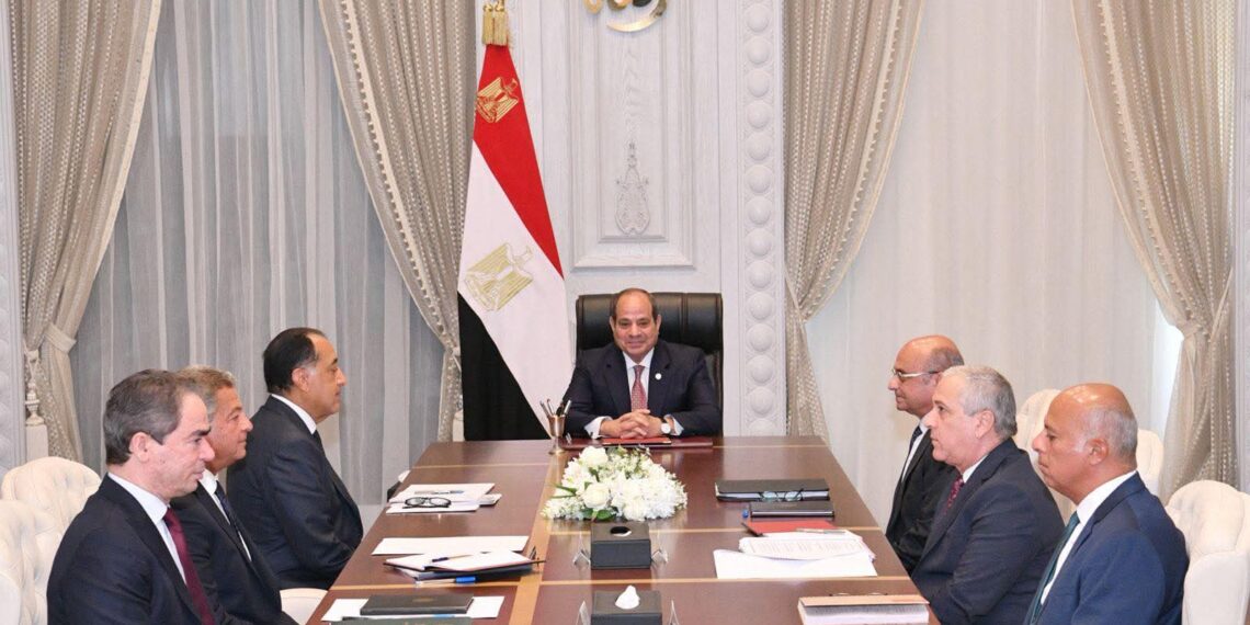 السيسي يوافق على صرف بدل الصحفيين ويوجه بحل أزمة مكافأة نهاية الخدمة بماسبيرو