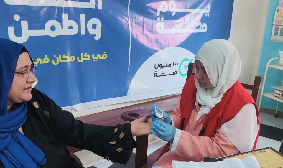 حملة «100 يوم صحة» تقدم 52.9 مليون خدمة طبية مجانية خلال 34 يومًا