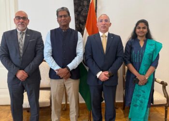 أوراسكوم للمناطق الصناعية تبحث مع السفير الهندي فرص التعاون والاستثمار