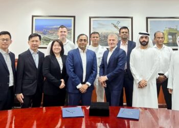 الأحواض الجافة العالمية تحصد عقد إنشاء أكبر منشأة عائمة لتسييل الغاز قبالة سواحل المكسيك