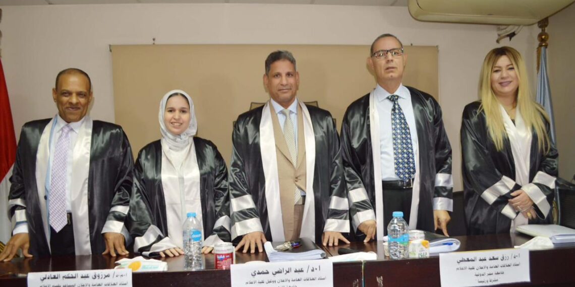 الصحفية «هاجر بركات» تحصل على ماجستير بتقدير امتياز حول استراتيجيات تسويق الأحداث السياحية