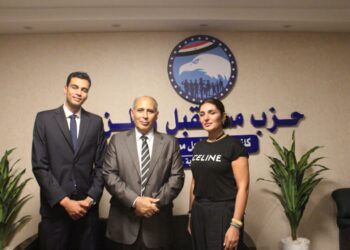 تكريم أمير أبو الفتوح بدائرة سيدي جابر لجهوده الداعمة لمبادرات الحزب