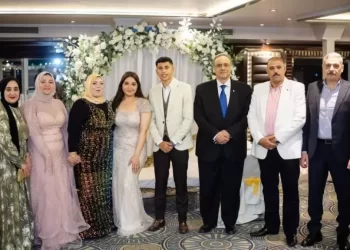 ياسر جمعة يهنئ الدكتورة أماني الموجي والمهندس عماد النجار بخطوبة نجلهما محمد