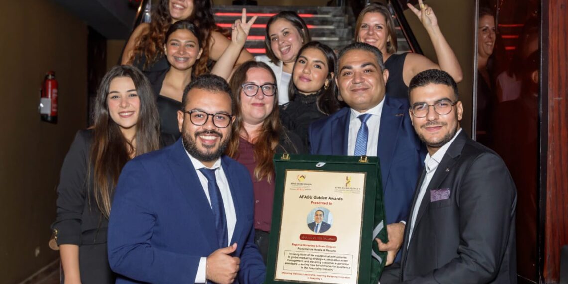 محمد عيد سليمان يحصد جائزة التميز في التسويق السياحي الدولي 