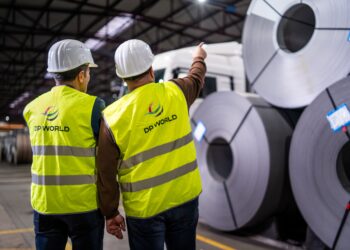 موانئ دبي العالمية تستثمر 2.5 مليار دولار وتوفر 5,000 وظيفة إنشائية عالمياً