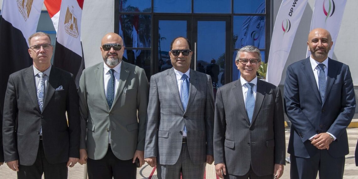 رئيس الجمارك يزور دي بي ورلد – السخنة ويؤكد الشراكة الاستراتيجية لدعم التجارة