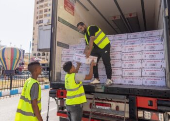 قوافل الحماية الاجتماعية من صندوق تحيا مصر تصل إلى 7 آلاف أسرة بقرى واحة سيوة