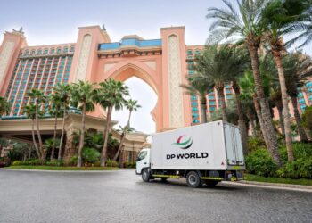 دي بي ورلد وأتلانتس دبي: شراكة لوجستية تدعم قطاع الضيافة الفاخرة