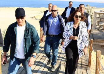 وزيرة التنمية المحلية ومحافظ الفيوم في جولة تفقدية بمحمية وادي الريان