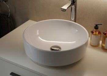 ايديال ستاندرد تطلق جيلاً جديدًا من حلول الحمّامات العصرية