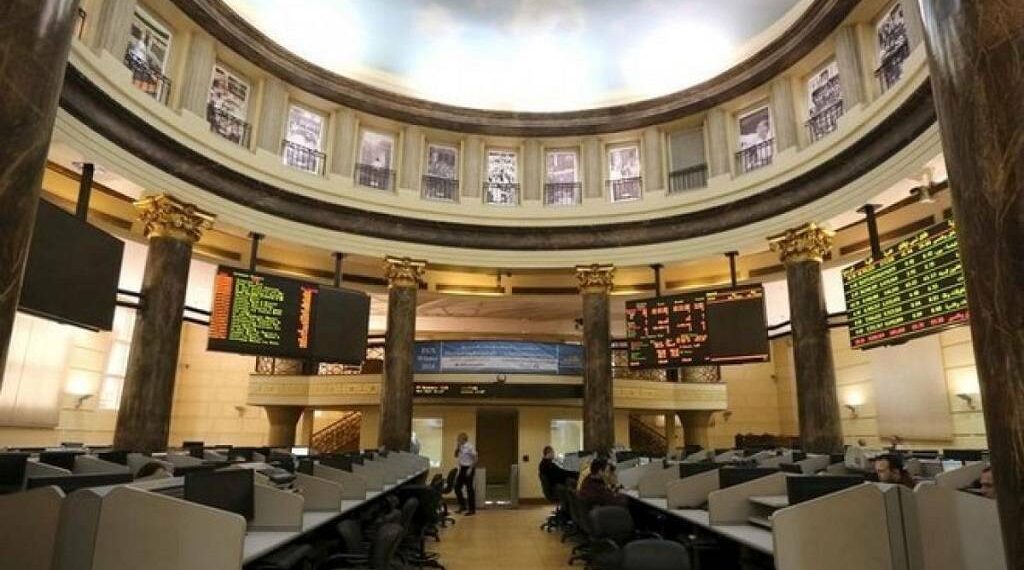 البورصة المصرية تقترب من 35 ألف نقطة بدعم مشتريات العرب والأجانب