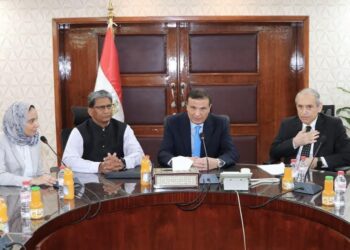 وزير الزراعة يبحث مع وفد هندي رفيع المستوى تعزيز التعاون الزراعي