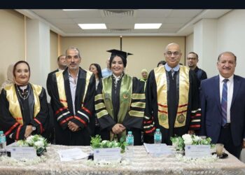 رسالة دكتوراه بالأكاديمية العربية عن دور الطلاب في تحقيق التنمية المستدامة