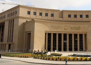 اتش سي تتوقع إبقاء المركزي أسعار الفائدة دون تغيير في اجتماعه القادم