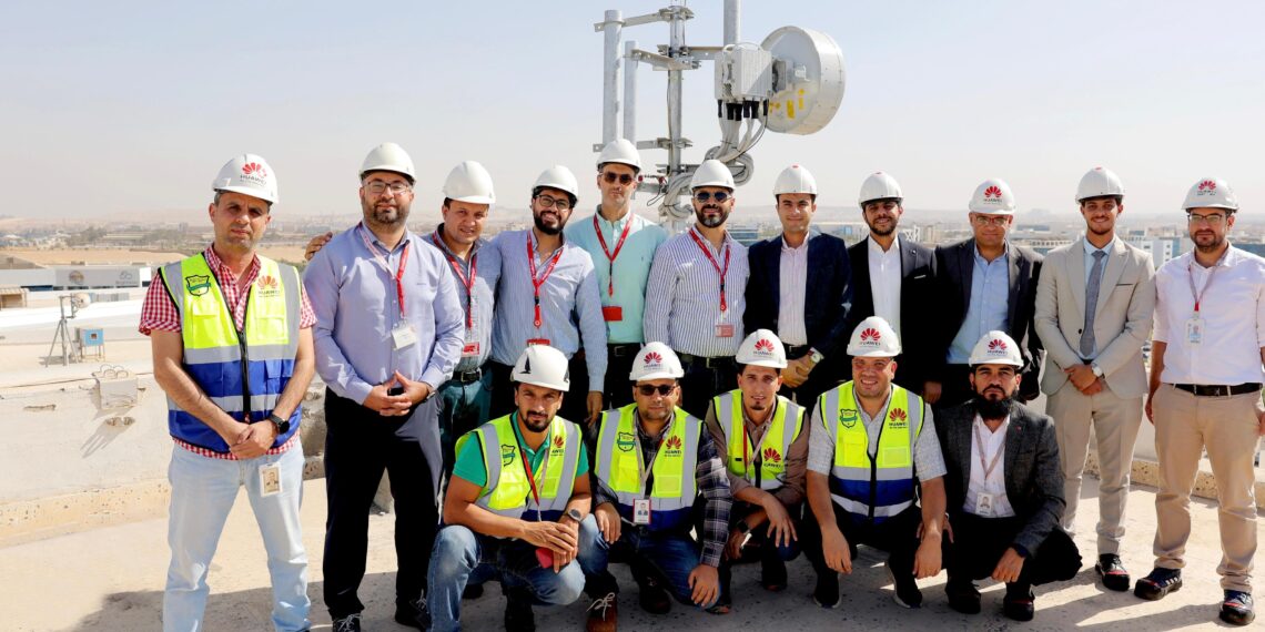 ڤودافون مصر تنفذ أول وصلة ميكروويف بالتعاون مع هواوي