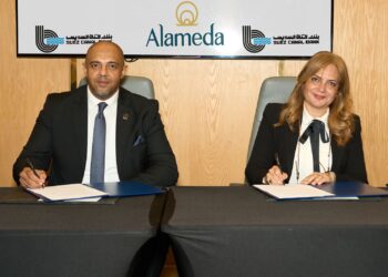 بنك قناة السويس يوقع اتفاقية تفاهم مع مجموعة ألاميدا للرعاية الصحية