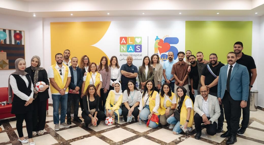 ليبتون والنادي الأهلي يرسمان البسمة على وجوه أطفال مستشفى الناس