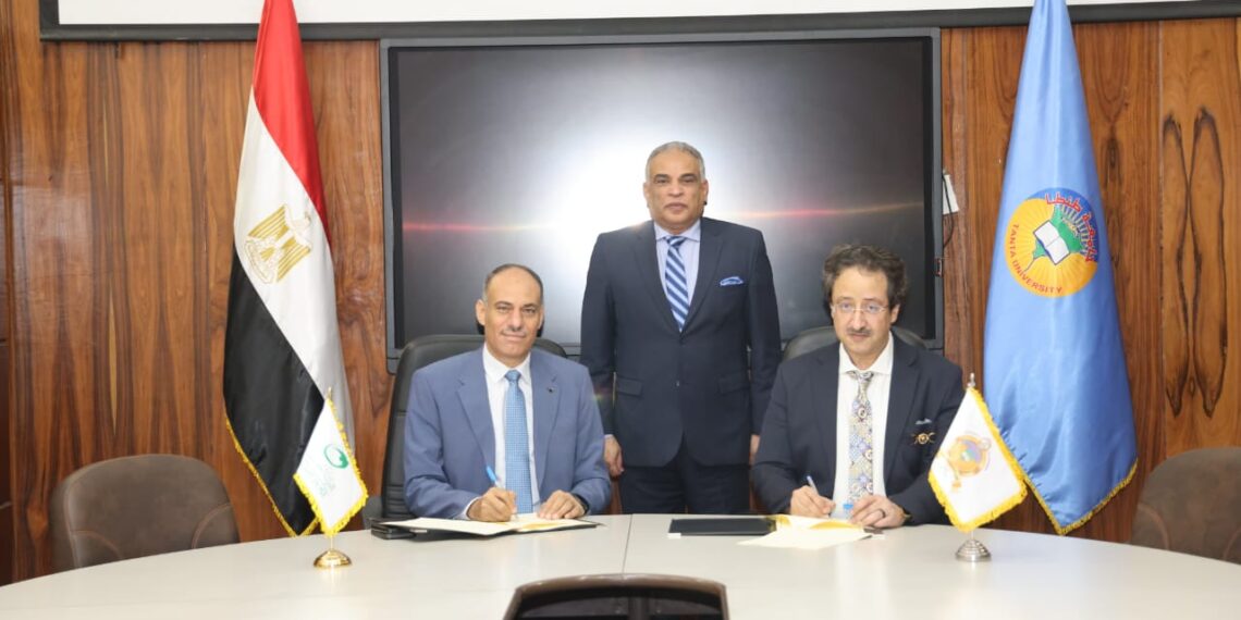 البريد وجامعة طنطا يوقعان بروتوكول تعاون لتقديم الخدمات البريدية والمالية داخل الجامعة