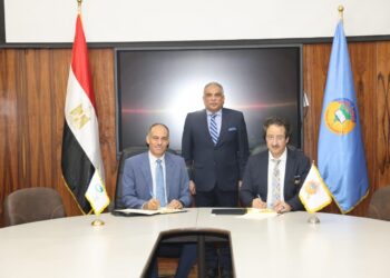 البريد وجامعة طنطا يوقعان بروتوكول تعاون لتقديم الخدمات البريدية والمالية داخل الجامعة