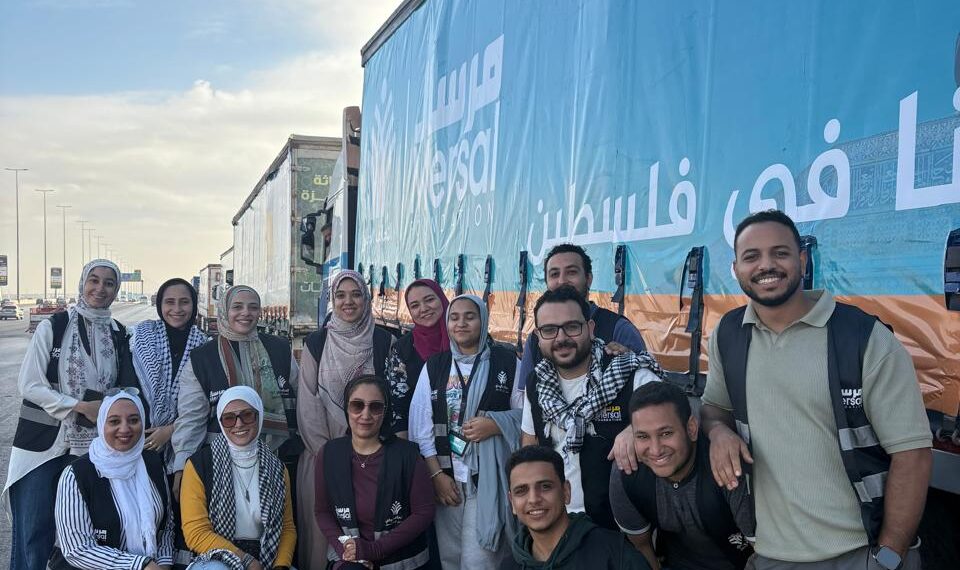 “مرسال” تطلق محمّلة بـ 25 شاحنة مساعدات إنسانية لـ”غزة”