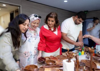 بنك قناة السويس يدعم الحرفيين ببازار العودة للمدارس