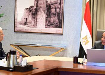 رئيس الوزراء يبحث تحسين منظومة التحول الرقمي وبيئة الأعمال