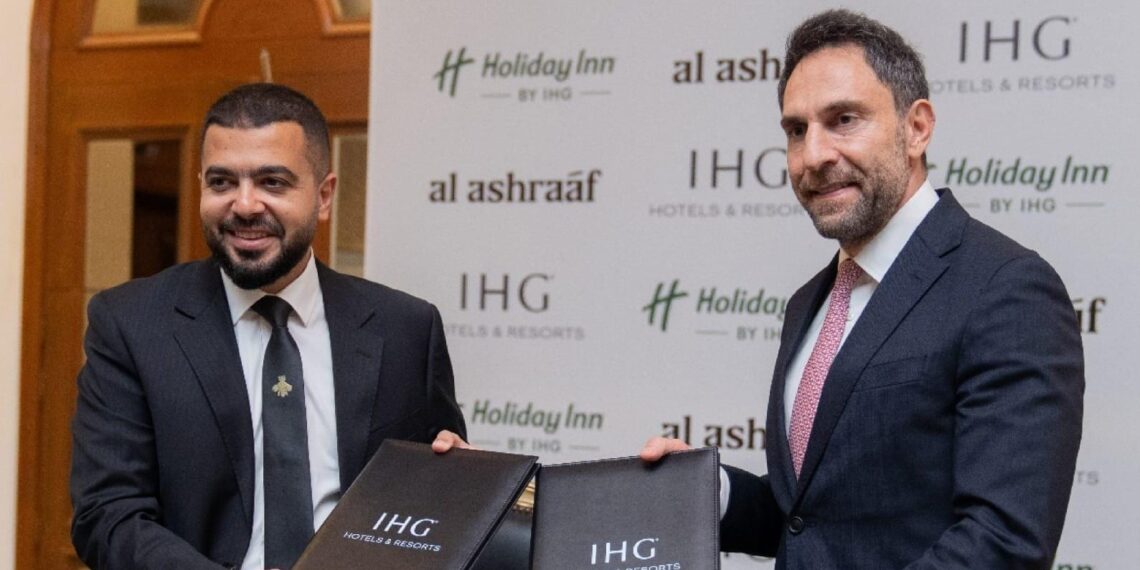 «الأشراف للتطوير العقاري» توقع اتفاقية تعاون مع مجموعة IHG العالميه لإدارة فندق «هوليداي إن» بالعبور