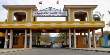 أرباح مصر للألومنيوم تتراجع 43% في الربع الأول من 2025-2026