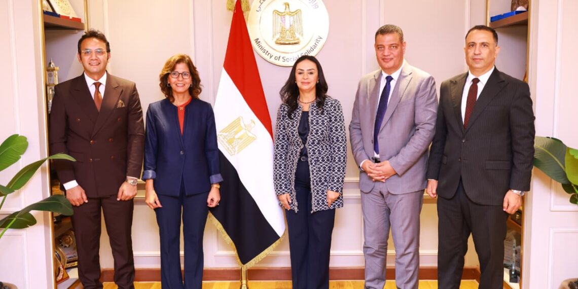 وزيرة التضامن تلتقي المدير التنفيذي للأكاديمية الوطنية للتدريب