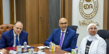 هيئة الدواء تبحث آليات تنفيذ مشروع الروشتة الرقمية