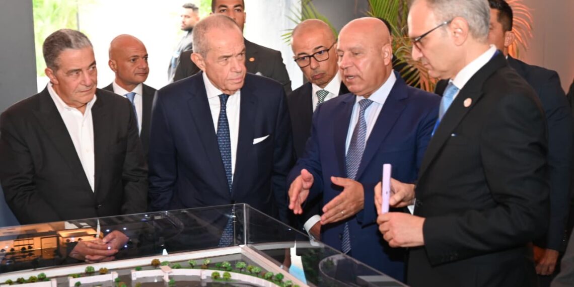 مصر تنطلق بخطوات واثقة نحو صناعة السيارات الخضراء بافتتاح مصنع ماك