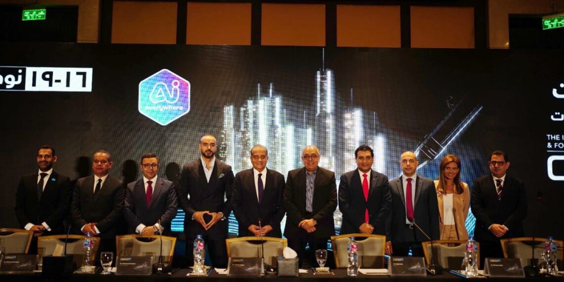 الذهب يتجاوز 4000 دولار بدعم من تراجع الدولار