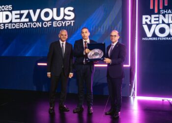 تكريم رئيس البورصة في الملتقى السنوي السابع للتأمين وإعادة التأمين