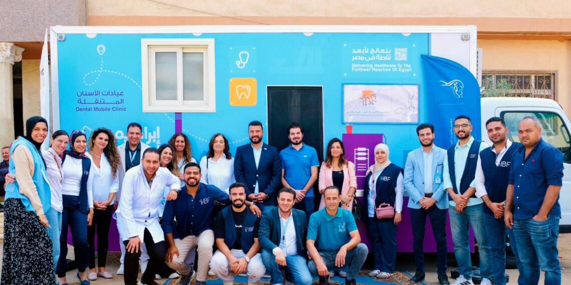 «التجاري الدولي» و«إبراهيم بدران» يفتتحان عيادة أسنان متنقلة جديدة