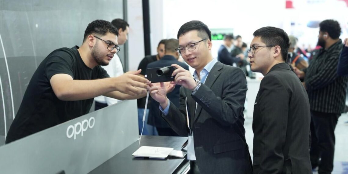 أوبو تكشف عن أحدث هواتفها الرائدة Find X9 Pro في معرض Cairo ICT 2025