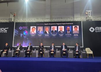 خبراء التكنولوجيا: مصر قريبة من ريادة الذكاء الاصطناعي إقليميًا شرط توحيد الاستراتيجية