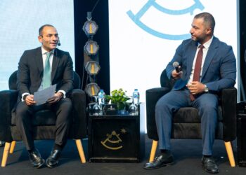 البورصة تشارك في حوار موسع حول خطط تطوير السوق وتفعيل الآليات الجديدة