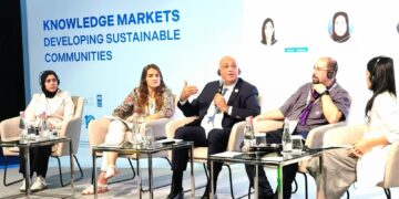 تنمية المشروعات يشارك في قمة المعرفة ويستعرض تمكين الشباب ورواد الأعمال