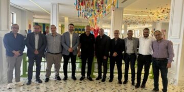 بيك الباتروس و مانتراك يوقعان شراكة استراتيجية لتعزيز كفاءة منظومة الطاقة