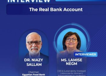 لميس نجم تحاور عزة فهمي ونيازي سلام على هامش قمة التعليم لجامعة أسلسكا