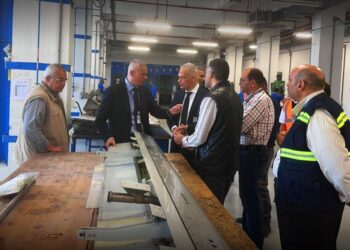 رئيس مصر للطيران يتفقد مواقع الصيانة ويشيد باجتياز تفتيش EASA الدولي