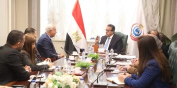 وزير الصحة يستقبل وفد جمجوم فارما لبحث تعزيز التعاون وتوطين صناعة الدواء