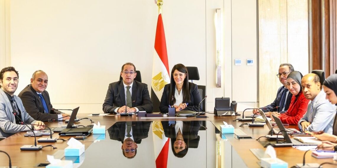 التخطيط والمالية يناقشان آخر التطورات الاقتصادية في اجتماع تنسيقي