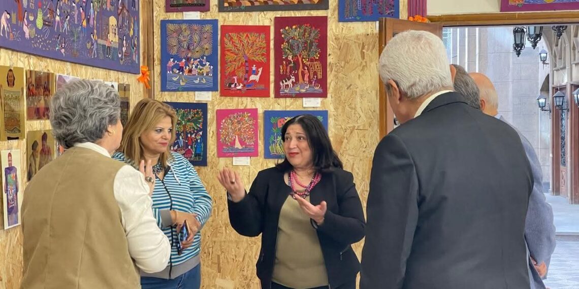 نائبة وزيرة التضامن تشهد ختام معرض جمعية الصعيد للتربية والتنمية السنوي بالظاهر