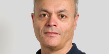 انخفاض الدولار مع تصاعد حظوظ مرشح مقرّب من ترامب لرئاسة الفيدرالي