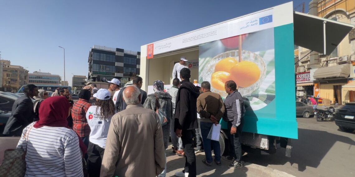 القاهرة تحتفي بنجاح الجولة الترويجية للخوخ الأوروبي