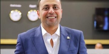 جون لوكا: الذهب في طريقه لاختراق 5000 دولار بعد خفض الفيدرالي للفائدة