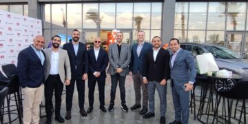 رئيس البريد تكرم أبناء العاملين المتفوقين دراسيًا على مستوى الجمهورية