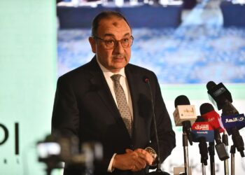 وزير قطاع الأعمال: انتهاء مشروع الغزل والنسيج منتصف العام المقبل